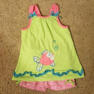 Girls 2 piece outfit